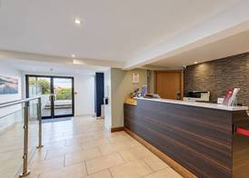 Lothersdale Hotel Morecambe by Belvilla 4