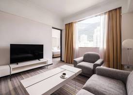 Panda Hotel 5
