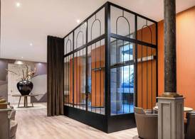 AC Hotel Palacio Universal by Marriott 4