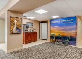 Suburban Studios I-80 Grand Island 4