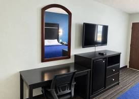 Executive Inn 5