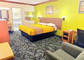 Economy Inn Cuyahoga Falls 4