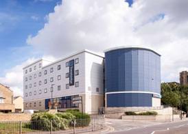 Travelodge Kew Bridge 3
