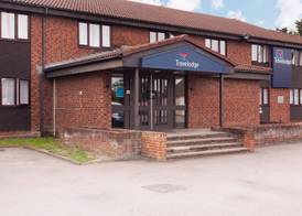 Travelodge Reading Whitley 5