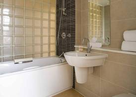 Dolphin House Serviced Apartments 3