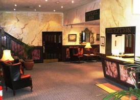 Kings Park Hotel 5