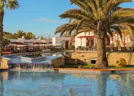 Castillo Beach Club Apartments 3