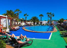 Castillo Beach Club Apartments 5