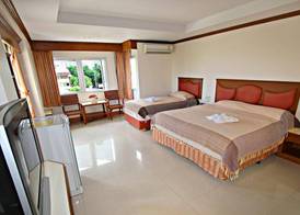 Lek Villa 3