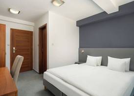 Hotel Yacht Wellness & Business 5