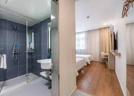 HanTing Hotel (Shanghai Xizang North Road Subway Station) 4