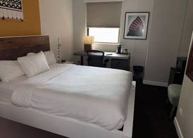 The Tremont Chicago Hotel 5