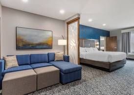 Comfort Suites Greenville Airport 4
