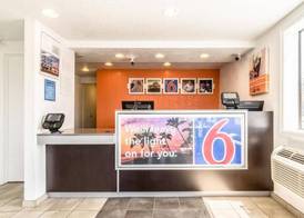 Motel 6 Anaheim, CA - Fullerton East 3