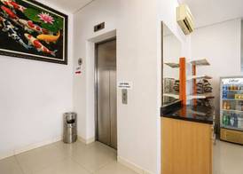 Townhouse Oak Hotel Niaga Surabaya 3
