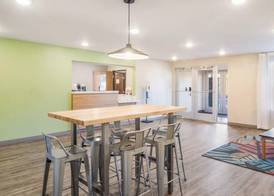 WoodSpring Suites Jacksonville Baymeadows 2
