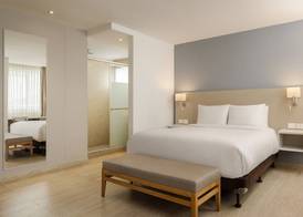 Courtyard by Marriott Santa Marta Resort 5
