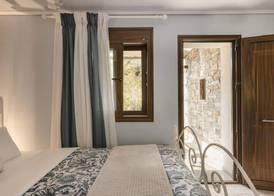 Paramithenio Village Beach Resort & Spa 4