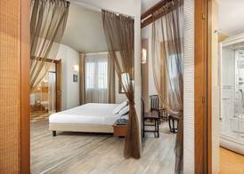 Welcome Hotel 4
