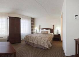 Staybridge Suites INDIANAPOLIS-AIRPORT by IHG 2