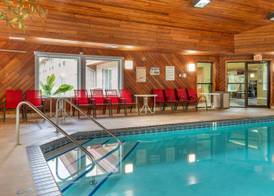 Coratel Inn & Suites By Jasper River Falls 4