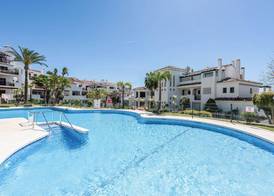 Incredible apartment with sea views and balcony 2