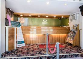 Econo Lodge Brattleboro South 3