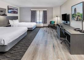 La Quinta Inn & Suites by Wyndham Ardmore 4