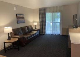 Best Western Lake Lucille Inn 4