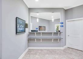 Columbus Inn and Suites 2