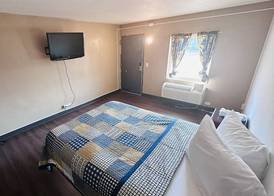 Hallmark Inn By OYO Fort Wayne 4