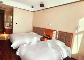 Days Inn by Wyndham Beijing Haidian 4