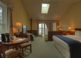 Spruce Point Inn Resort and Spa 3