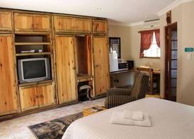Aark Guest Lodge 4