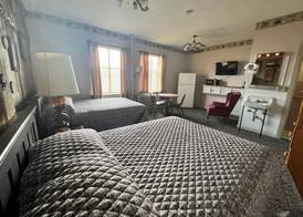 Canfield Hotel 4