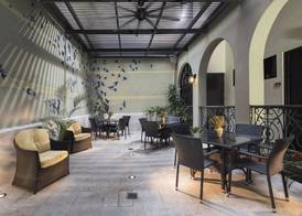 Decanter Hotel 4