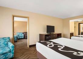 La Quinta Inn & Suites by Wyndham Richmond-Midlothian 5