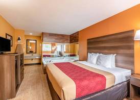 Econo Lodge Kingsland 5