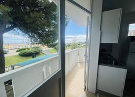 Cozy apartment facing the sea 4