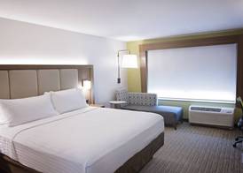 Holiday Inn Express & Suites GREENWOOD MALL by IHG 5