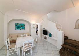 Fantasy House Suites 4