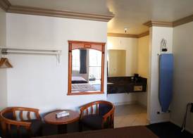 Lambert Inn 5