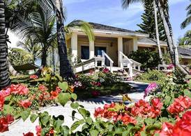 Runaway Hill Inn 4