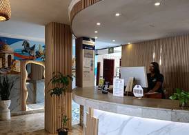 Hotel Toledo FL 2