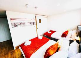 High Tide Hotel 4