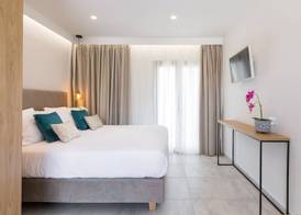 V Luxury Suites 2