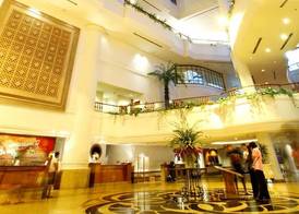 Montien Riverside Hotel Bangkok 4