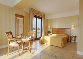 Dioscuri Bay Palace 4