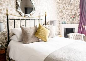 Sweeney Hall Hotel 4