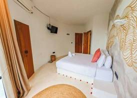 Hillstone Luxury Village 2